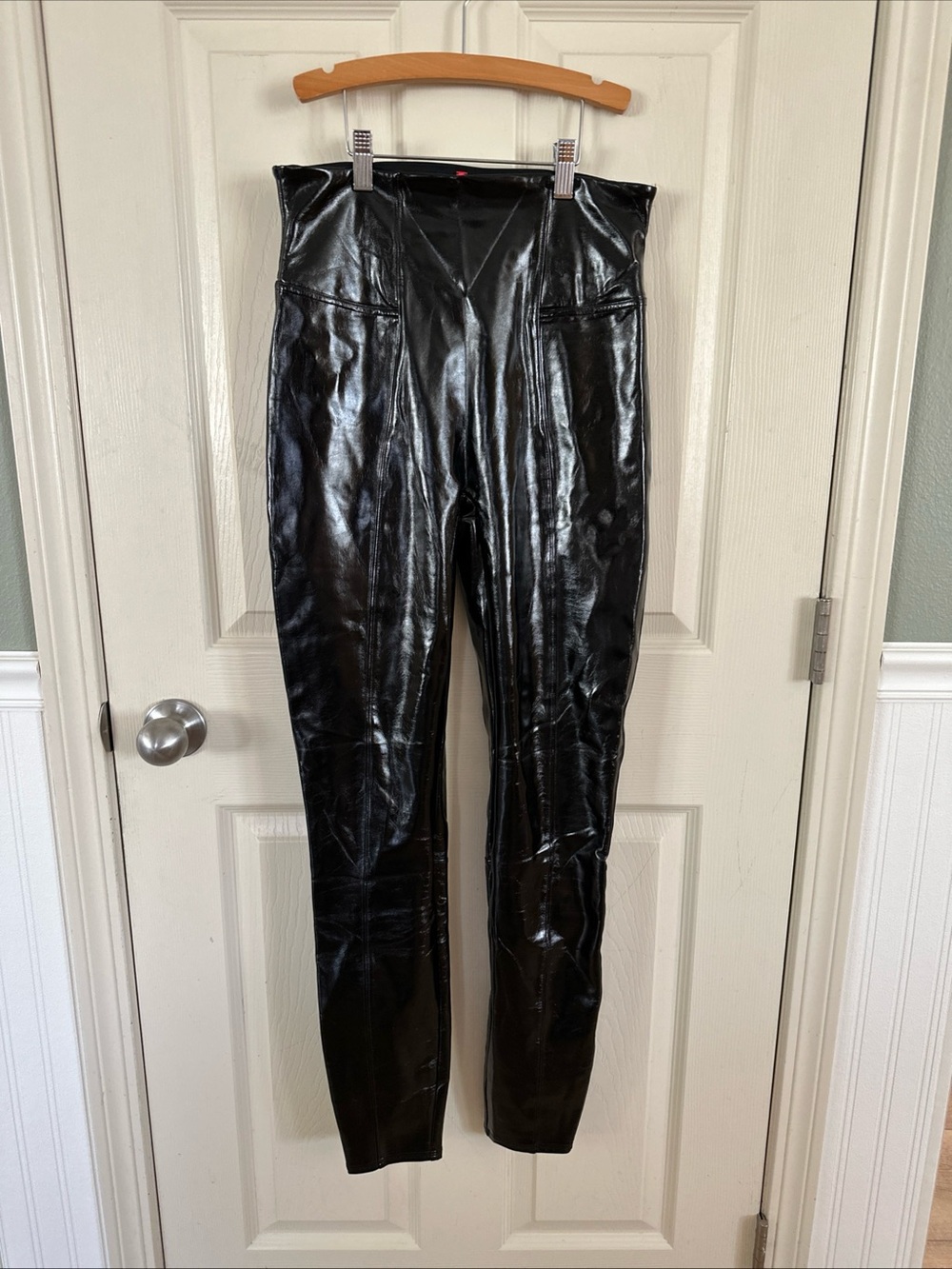 Spanx High Shine Faux Patent Leather Black Leggings Size M